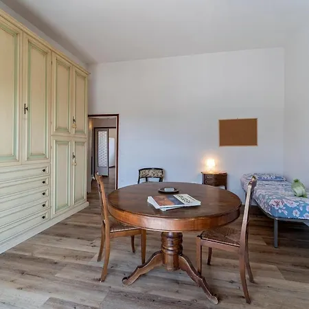 Unyca - Spacious 3-bedroom Daire