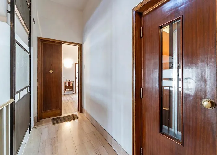 Апартаменты Unyca - Spacious 3-bedroom *